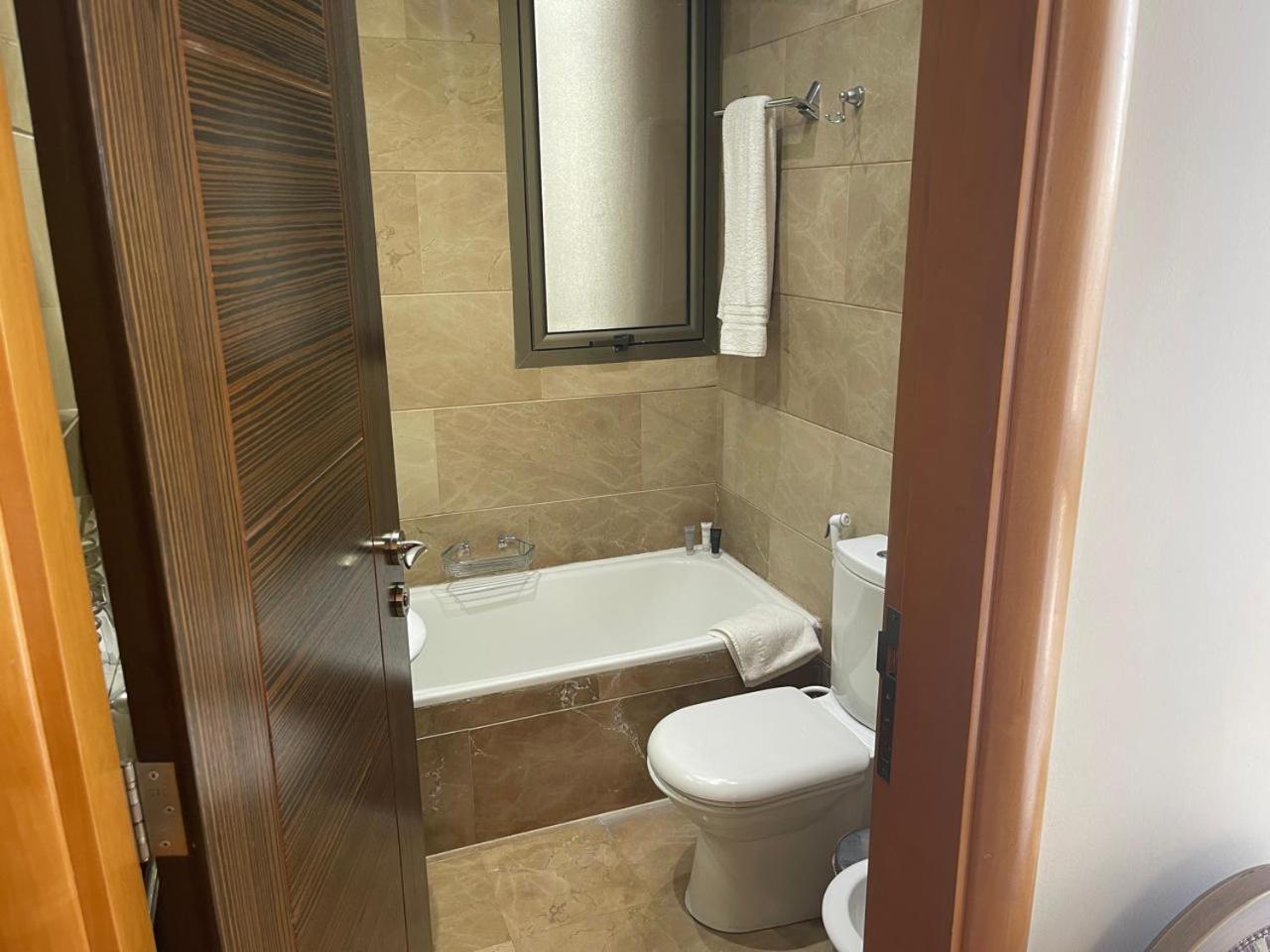 Lahoya Beirut Apartment Bagian luar foto