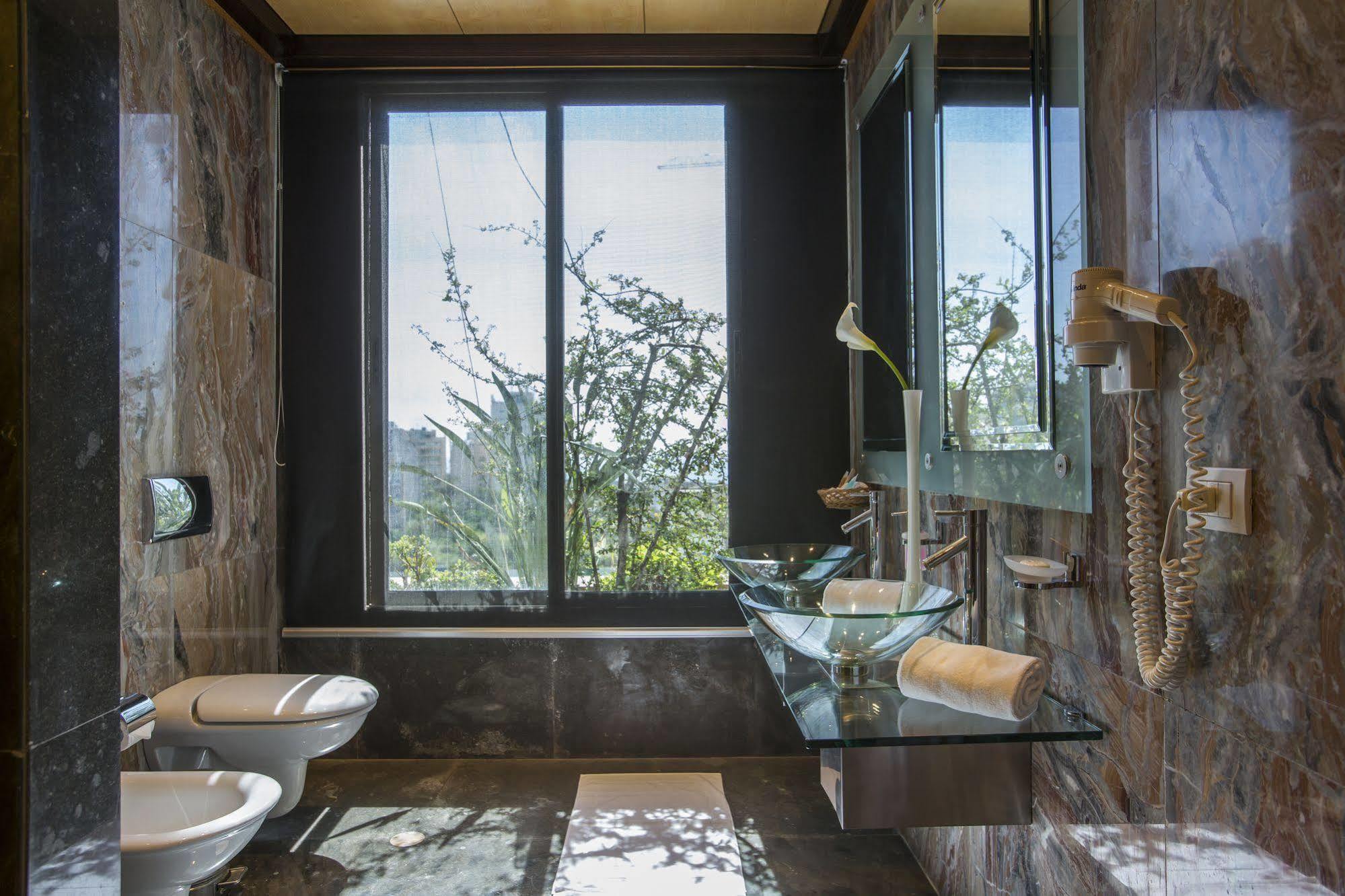 Lahoya Beirut Apartment Bagian luar foto